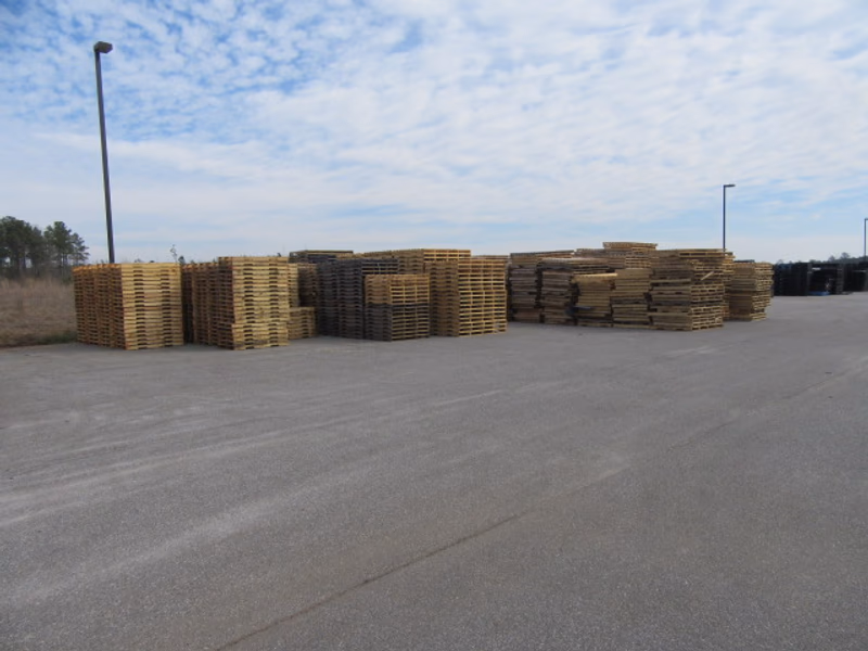 Fort Lauderdale, Florida - Grade C Economy Wood Pallets