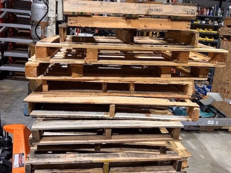 Palm Bay, Florida - Grade C Economy Wood Pallets