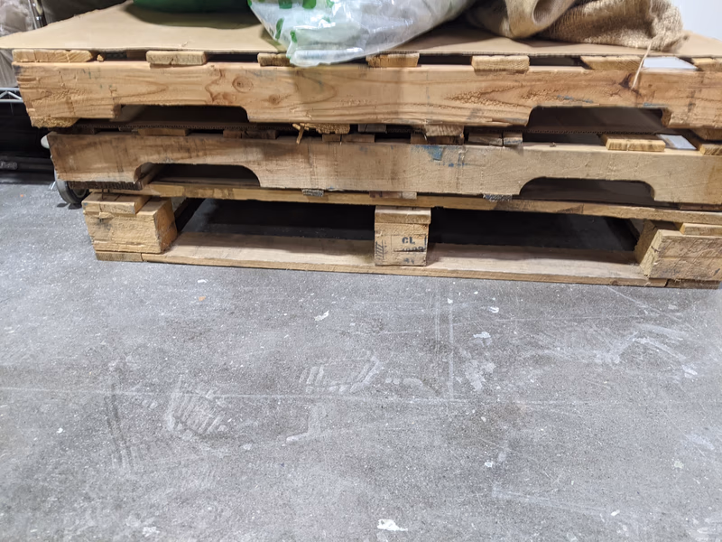 Peoria, Illinois - Grade C Economy Wood Pallets
