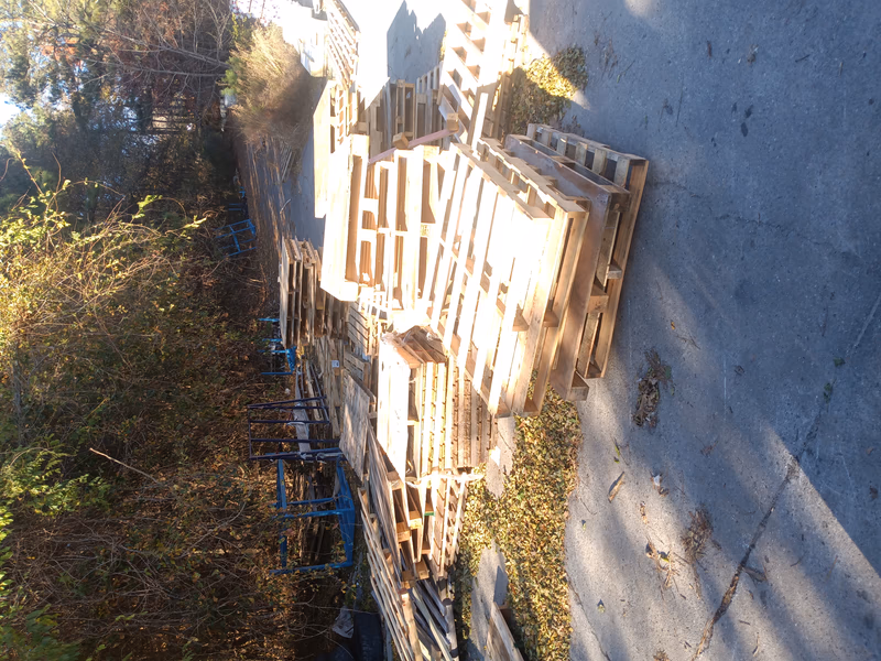 High Point, North Carolina - Grade A Premium 48x40 Wood Pallets