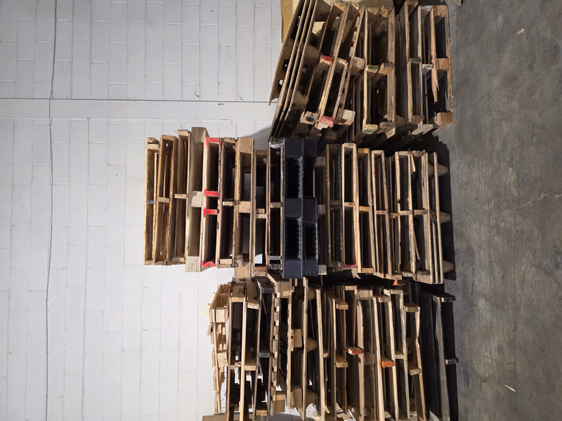 Frisco, Texas - Grade A Premium 48x40 Wood Pallets
