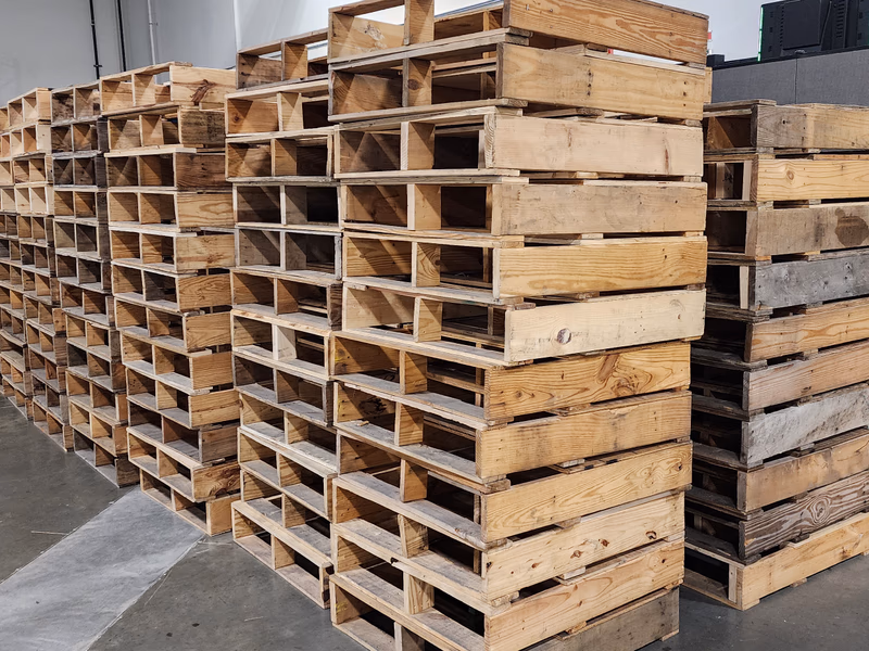 Ontario, California - Grade A Premium 48x40 Wood Pallets