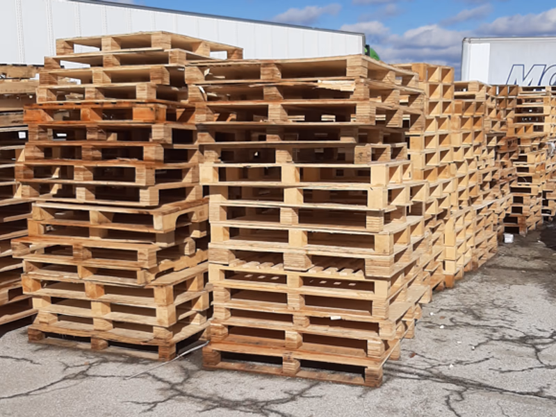 Pomona, California - Grade A Premium 48x40 Wood Pallets