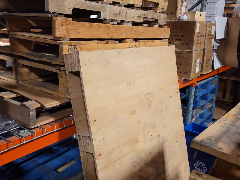 Santa Rosa, California - Grade C Economy Wood Pallets