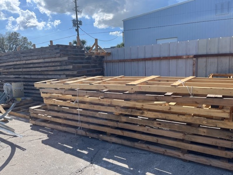 Waterbury, Connecticut - Grade C Economy Wood Pallets
